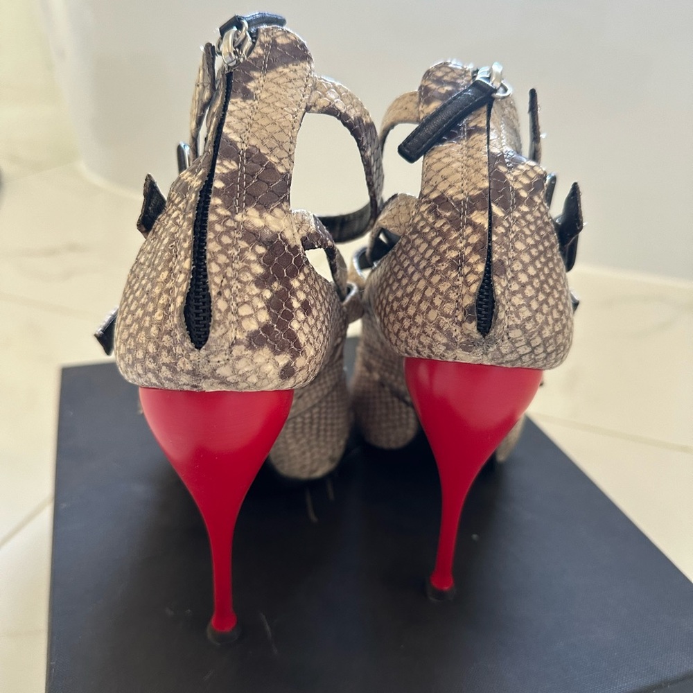 Giuseppe Zanotti Beige and Brown Snake-Print Strappy Heels - Picture 6 of 7